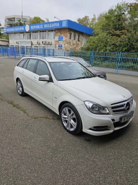     Mercedes-Benz C 220 2.2