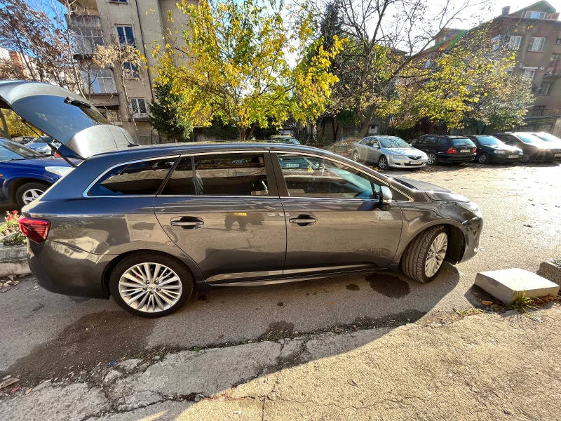 Toyota Avensis, снимка 2 - Автомобили и джипове - 46515693