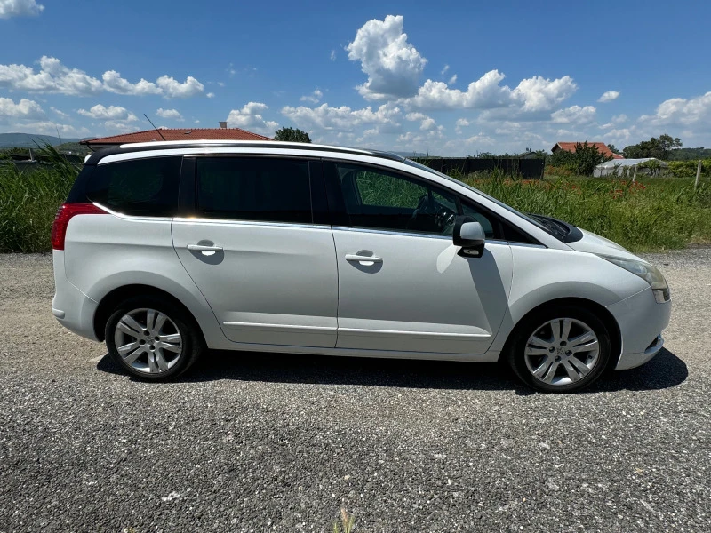 Peugeot 5008 2.0 HDI * PANORAMA* EURO 5A* , снимка 3 - Автомобили и джипове - 47045873