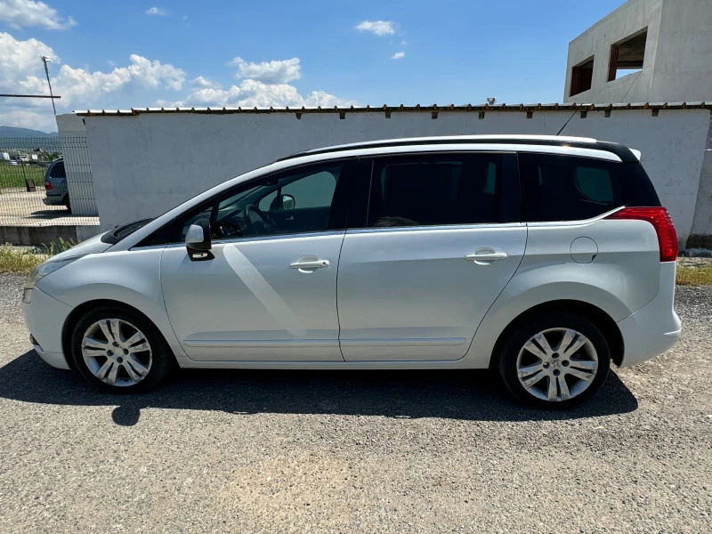 Peugeot 5008 2.0 HDI * PANORAMA* EURO 5A* , снимка 7 - Автомобили и джипове - 47045873