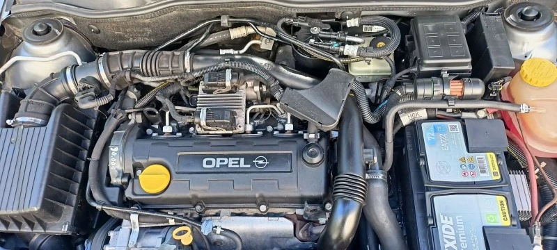 Opel Astra, снимка 9 - Автомобили и джипове - 46890667