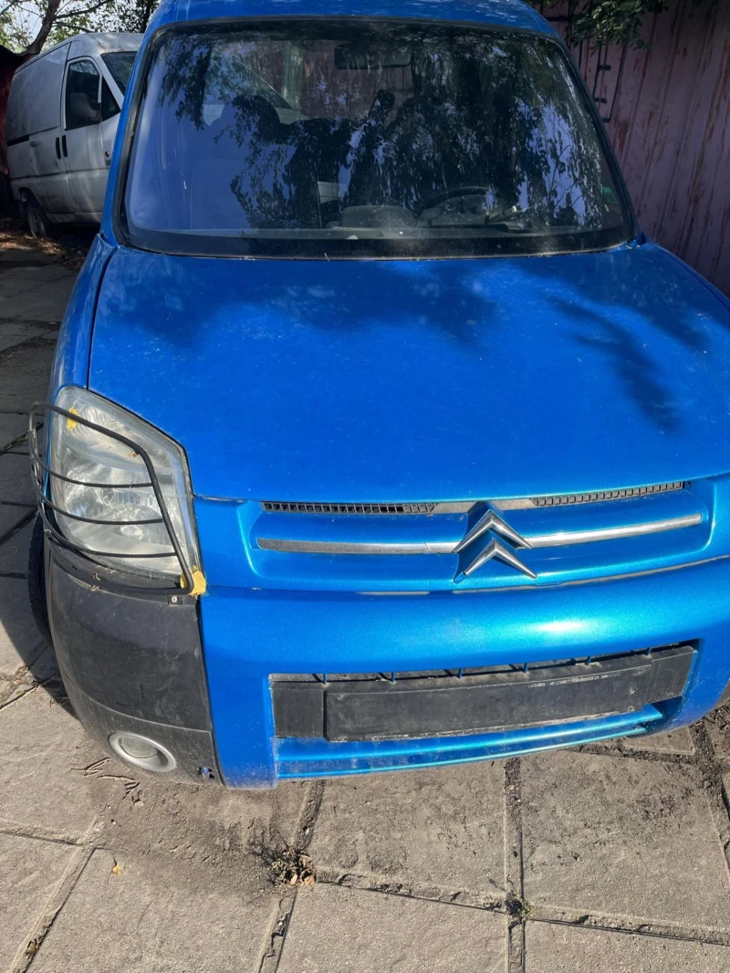 Citroen Berlingo, снимка 2 - Автомобили и джипове - 47356325