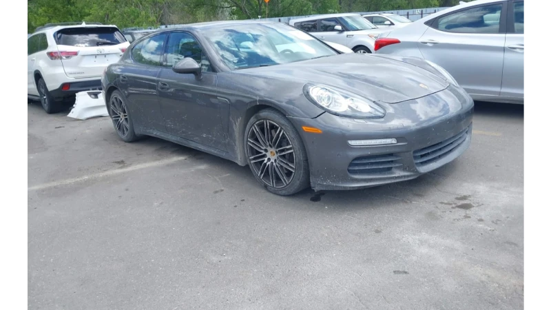 Porsche Panamera 4, снимка 2 - Автомобили и джипове - 47703761