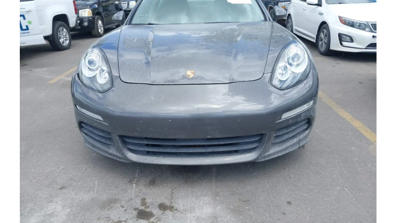 Porsche Panamera 4, снимка 9 - Автомобили и джипове - 47703761