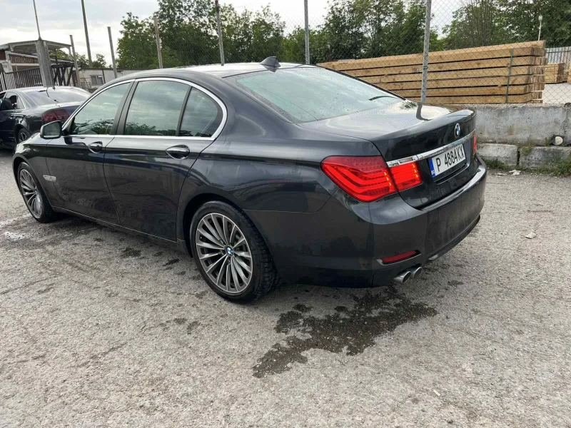 BMW 730 На задно, снимка 4 - Автомобили и джипове - 48954627