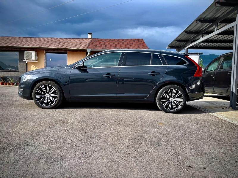 Volvo V60, снимка 5 - Автомобили и джипове - 50905601