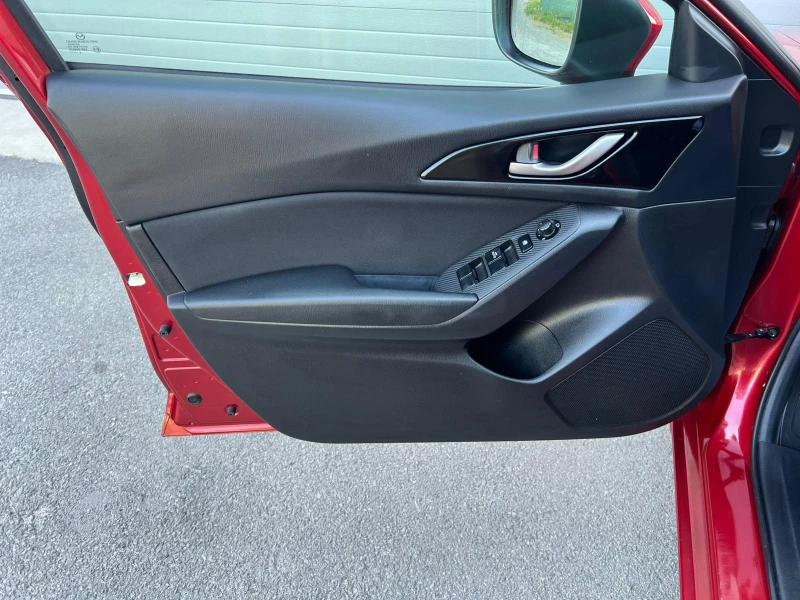 Mazda 3 1.5D SKY ACTIVE AUTOMATIK START STOP NAVI EVRO 6B , снимка 12 - Автомобили и джипове - 51535539