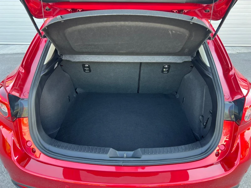 Mazda 3 1.5D SKY ACTIVE AUTOMATIK START STOP NAVI EVRO 6B , снимка 11 - Автомобили и джипове - 51535539