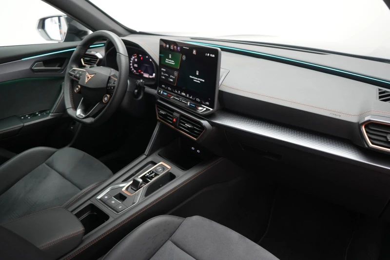 Cupra Formentor VZ* 333HP* FACELIFT* MEMORY* DISTR* CAM* KEYLESS* , снимка 14 - Автомобили и джипове - 52470858