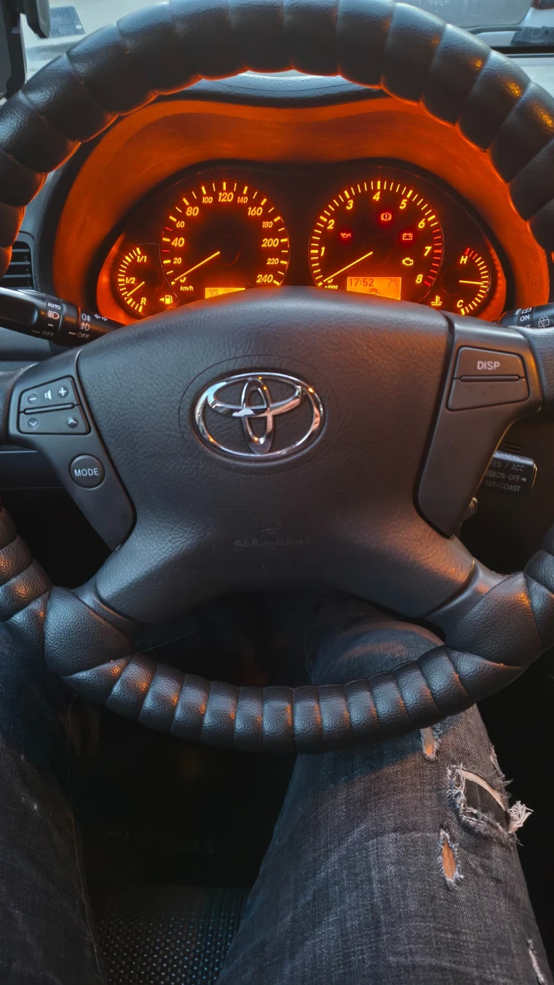 Toyota Avensis, снимка 5 - Автомобили и джипове - 52591954