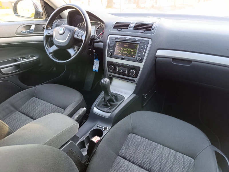 Skoda Octavia 2.0 140к.с BMM 6 скорости, снимка 12 - Автомобили и джипове - 52850498