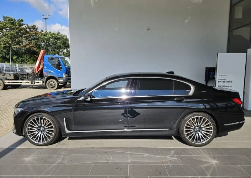BMW 760 M760Li xDrive, снимка 4 - Автомобили и джипове - 52892244