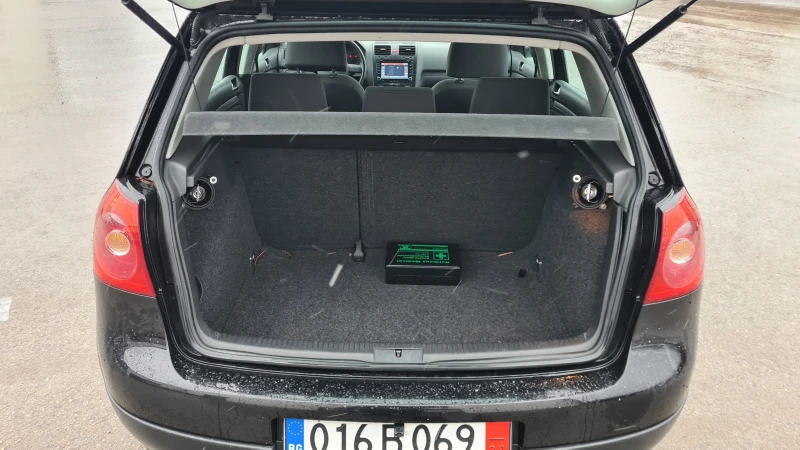 VW Golf 75 кс, снимка 6 - Автомобили и джипове - 53574836