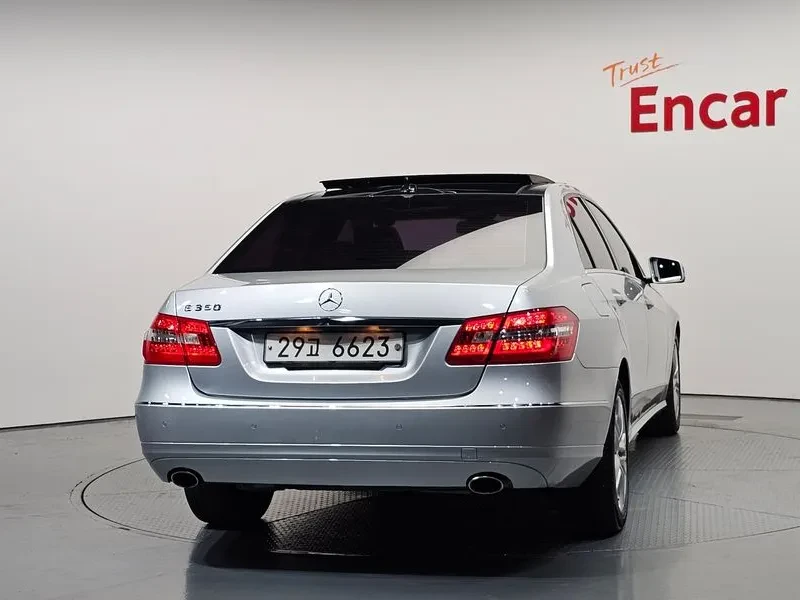 Mercedes-Benz E 300 E300 Avantgarde, снимка 4 - Автомобили и джипове - 56304303