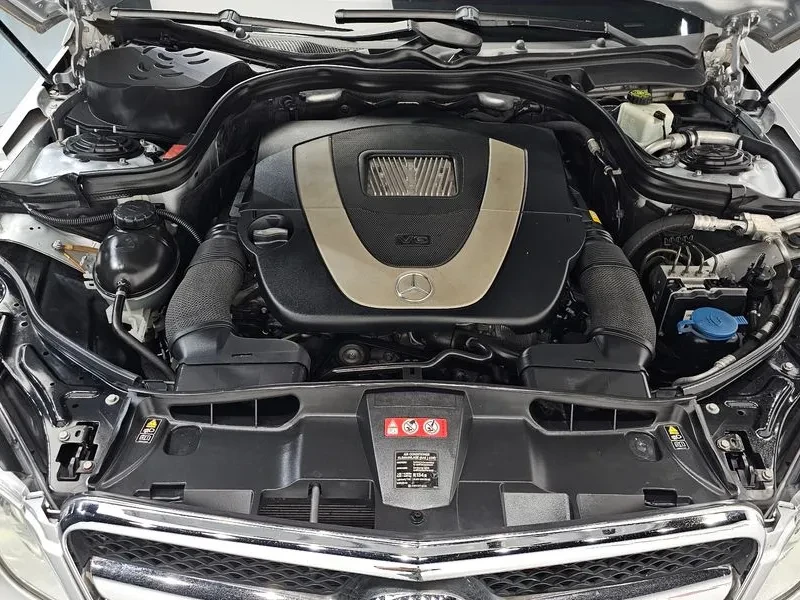 Mercedes-Benz E 300 E300 Avantgarde, снимка 6 - Автомобили и джипове - 56304303