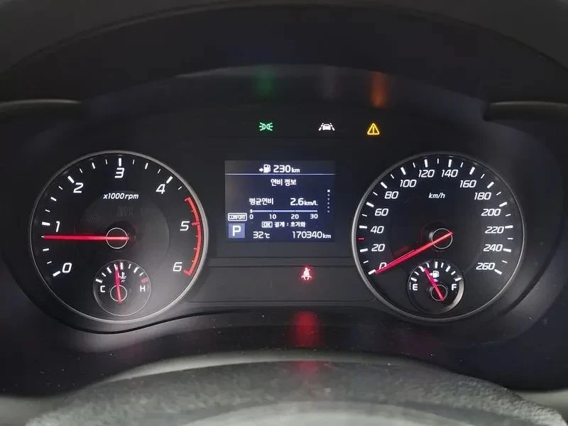 Kia Stinger, снимка 8 - Автомобили и джипове - 56690348