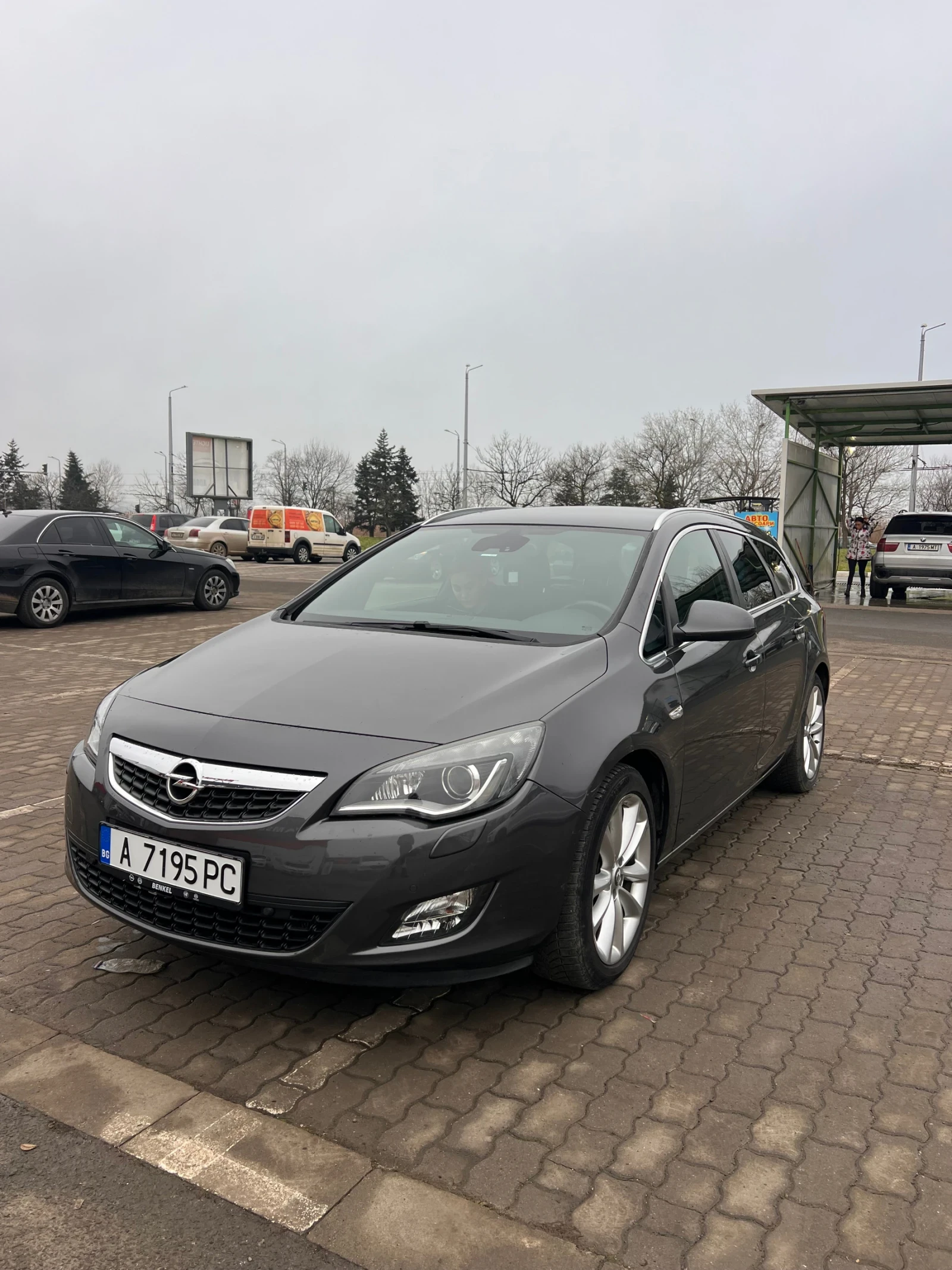 Opel Astra 1.4 TURBO FULL EXTRAS, снимка 1