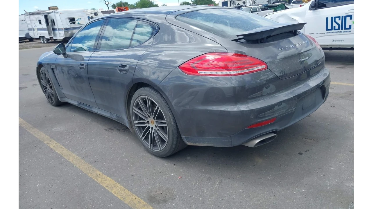 Porsche Panamera 4 - изображение 3