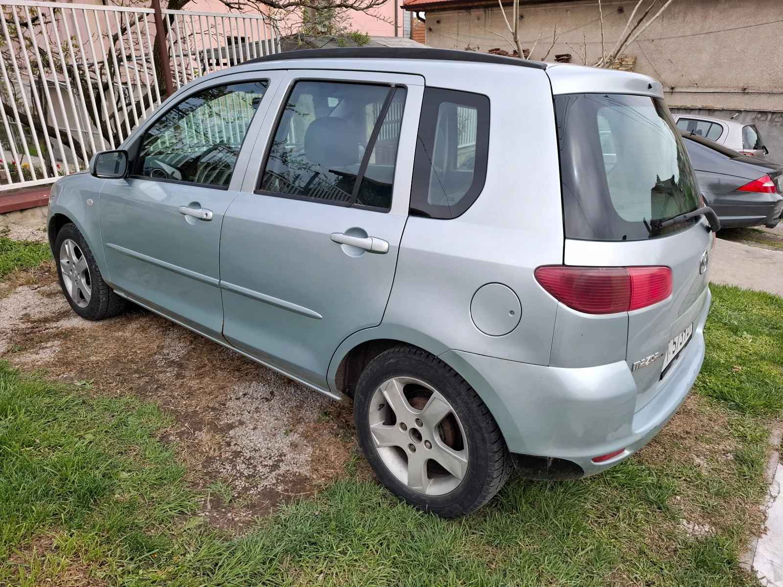 Mazda 2  - изображение 4