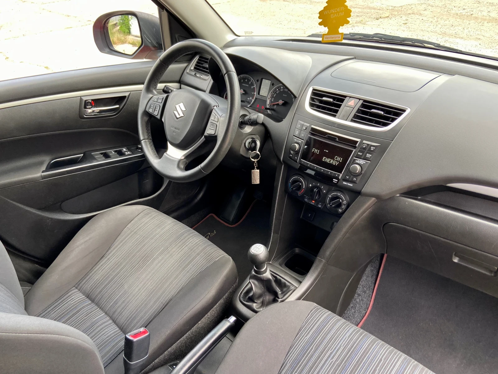 Suzuki Swift 1.2i 4x4 Piz Sulai - изображение 9
