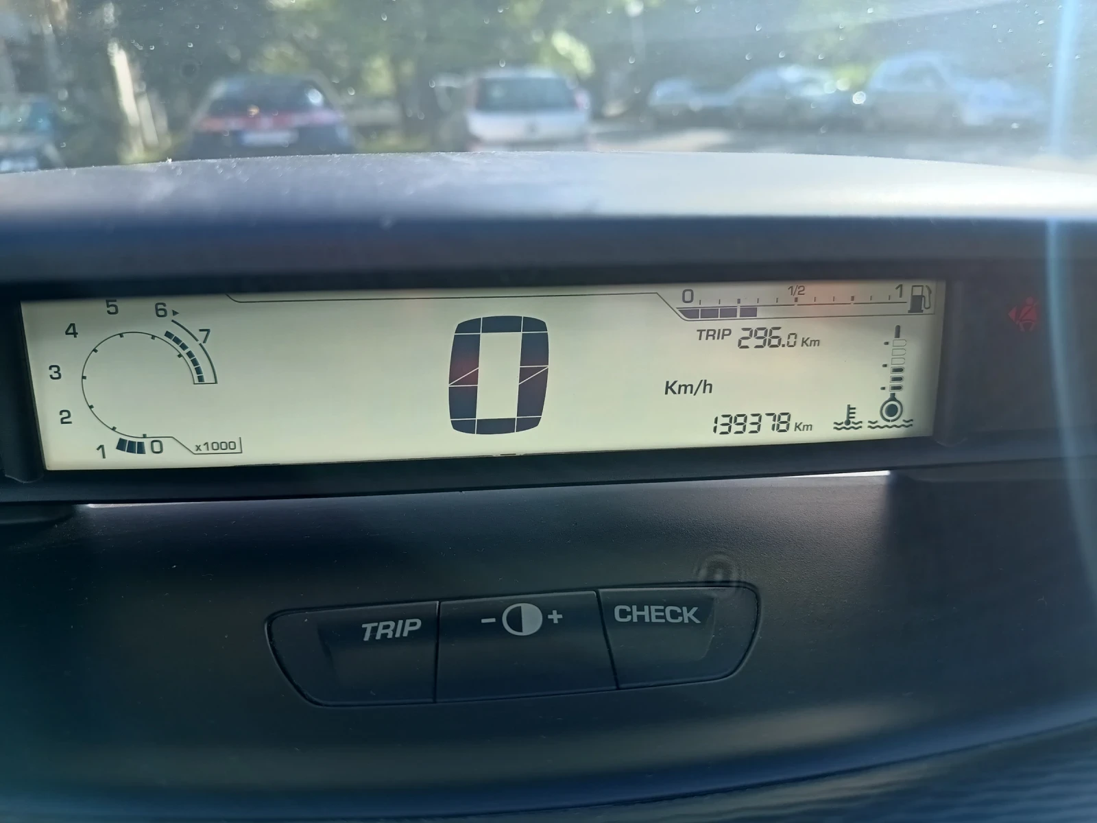 Citroen C4  - изображение 8