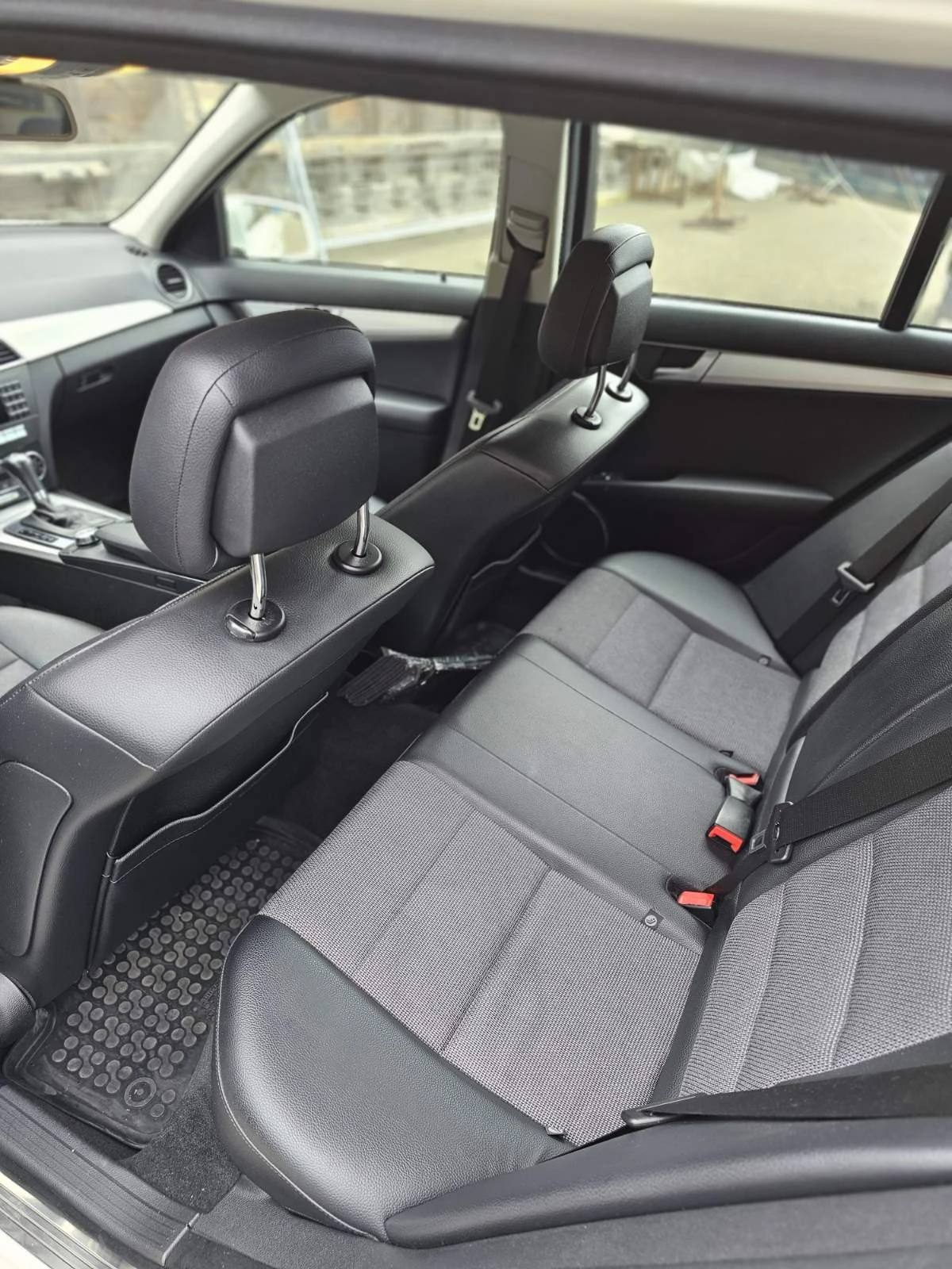 Mercedes-Benz C 220 2.2 - изображение 8
