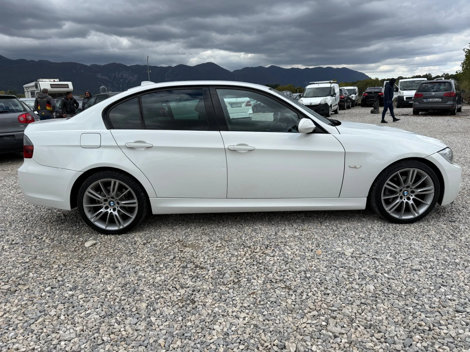 BMW 320 2.0D-163PS-НАВИ-М-ПАКЕТ | Mobile.bg — изображение 4