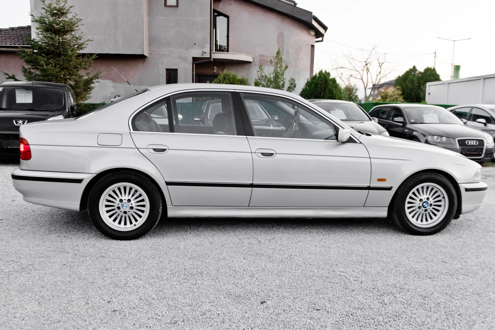 BMW 528 I gaz 177000km - изображение 2