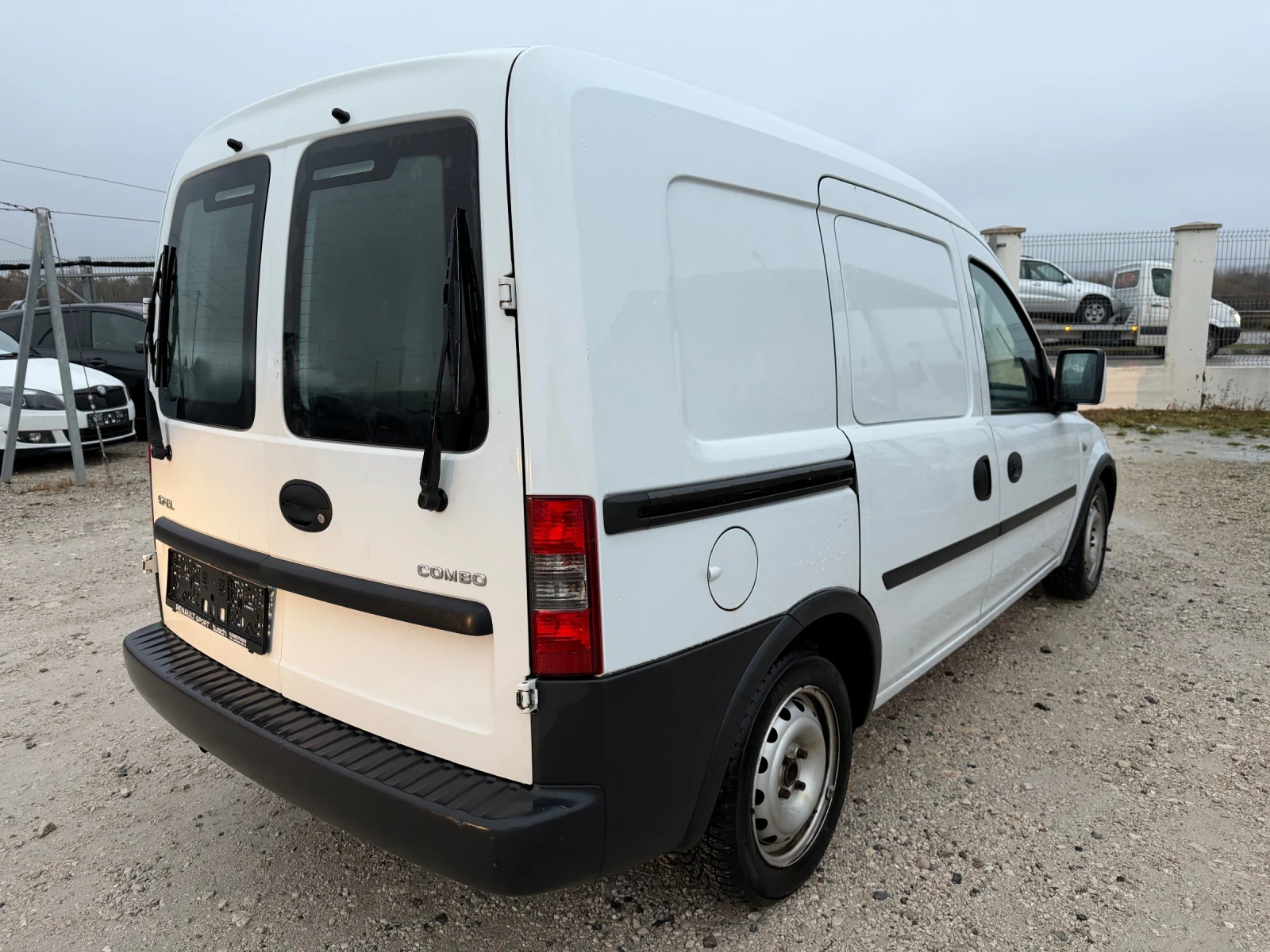 Opel Combo 1.4/90кс Климатик  - изображение 7