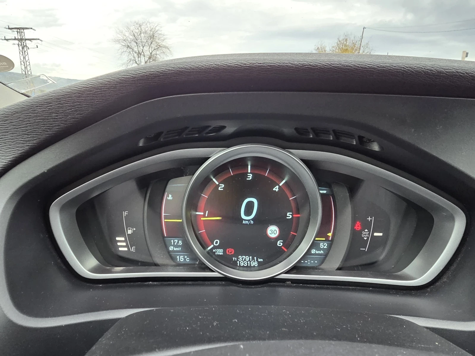 Volvo V40 Cross Country 1.6DIESEL FULL | Mobile.bg   16