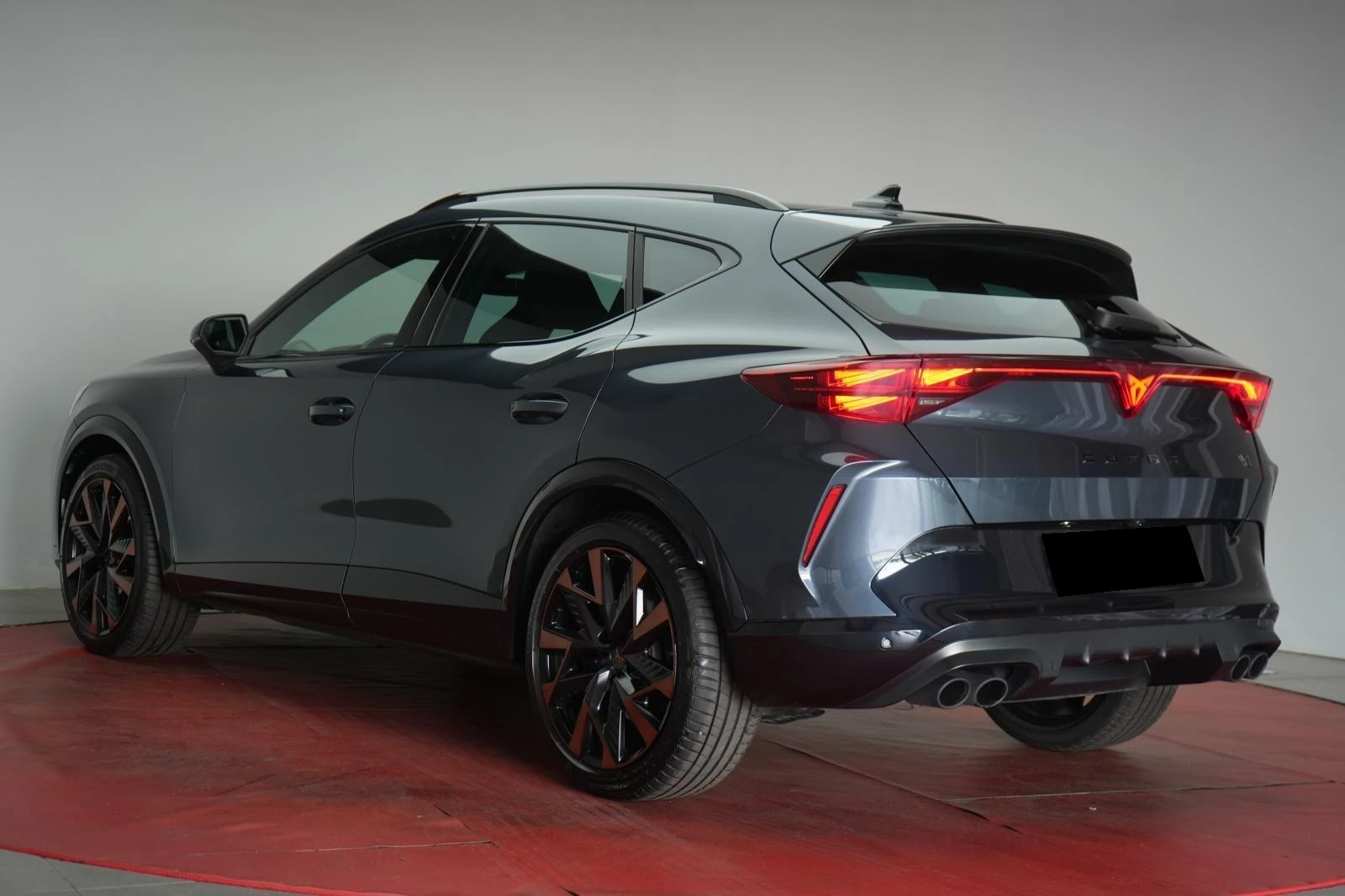 Cupra Formentor VZ* 333HP* FACELIFT* MEMORY* DISTR* CAM* KEYLESS*  - изображение 4