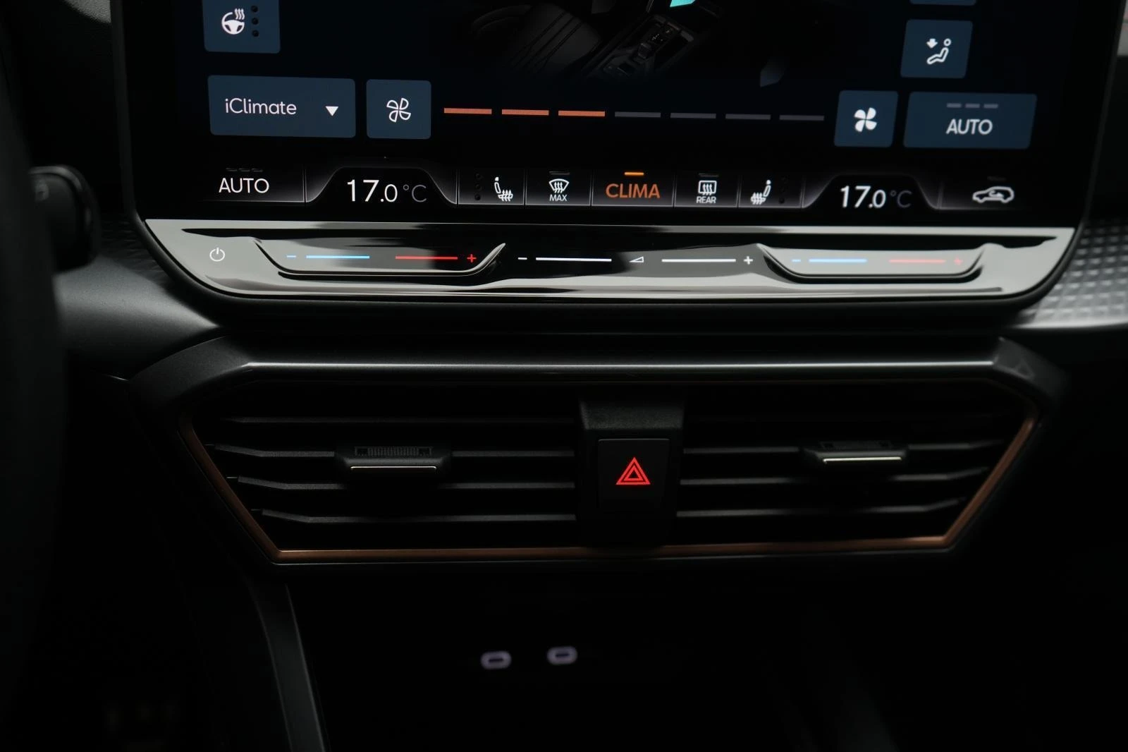 Cupra Formentor VZ* 333HP* FACELIFT* MEMORY* DISTR* CAM* KEYLESS*  | Mobile.bg   11