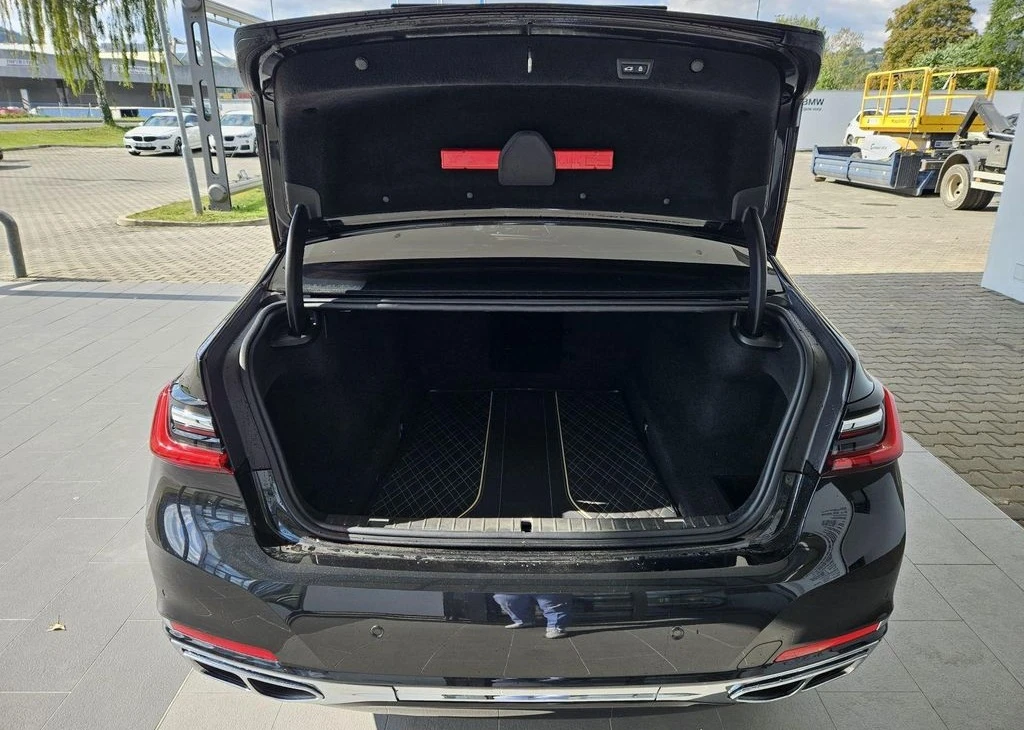 BMW 760 M760Li xDrive - изображение 6