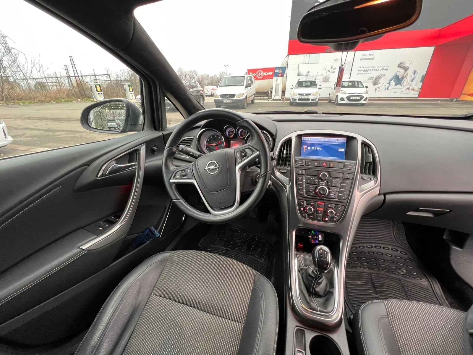 Opel Astra 1.4 TURBO FULL EXTRAS - изображение 7