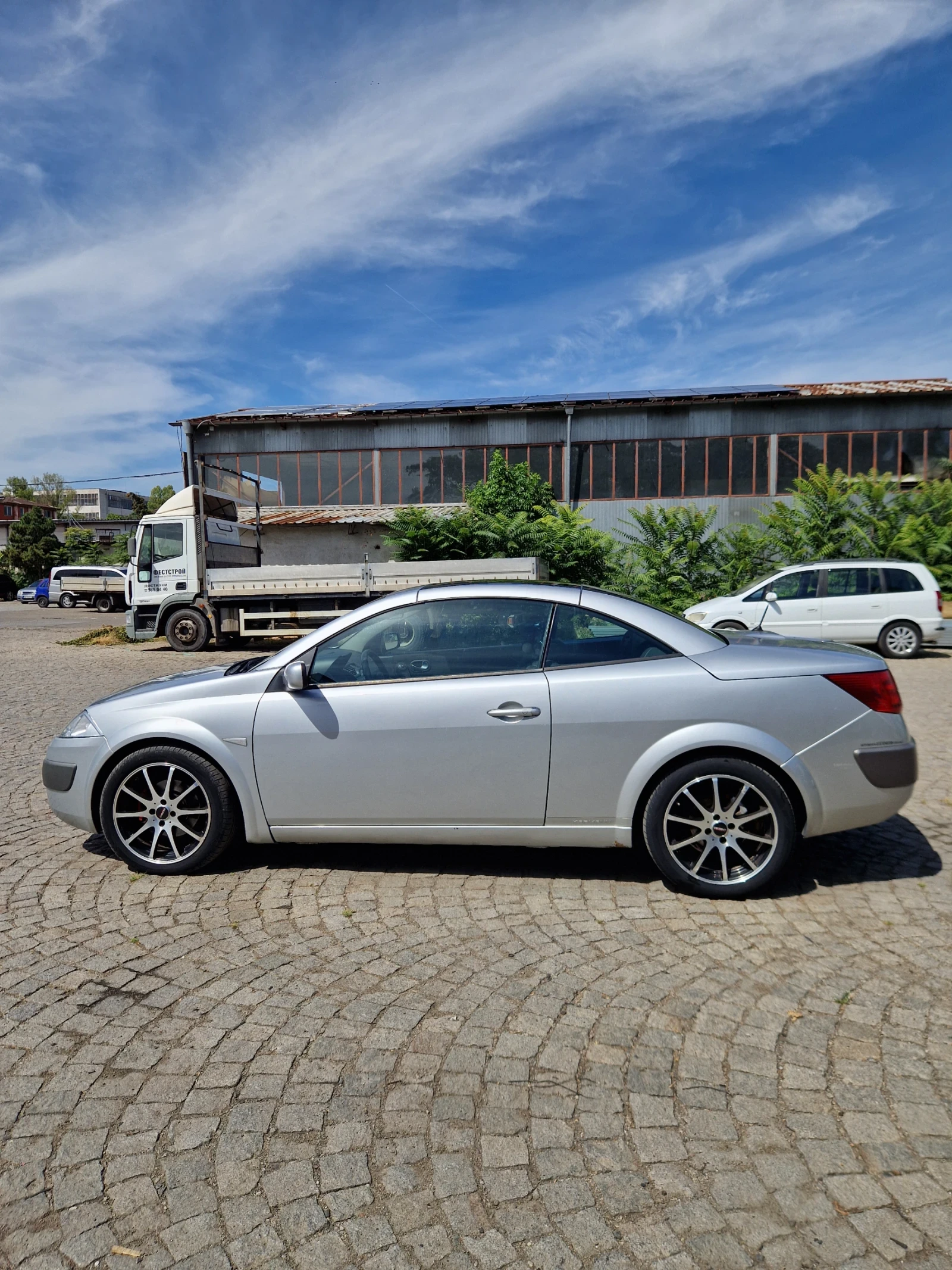 Renault Megane KARMANN - изображение 2