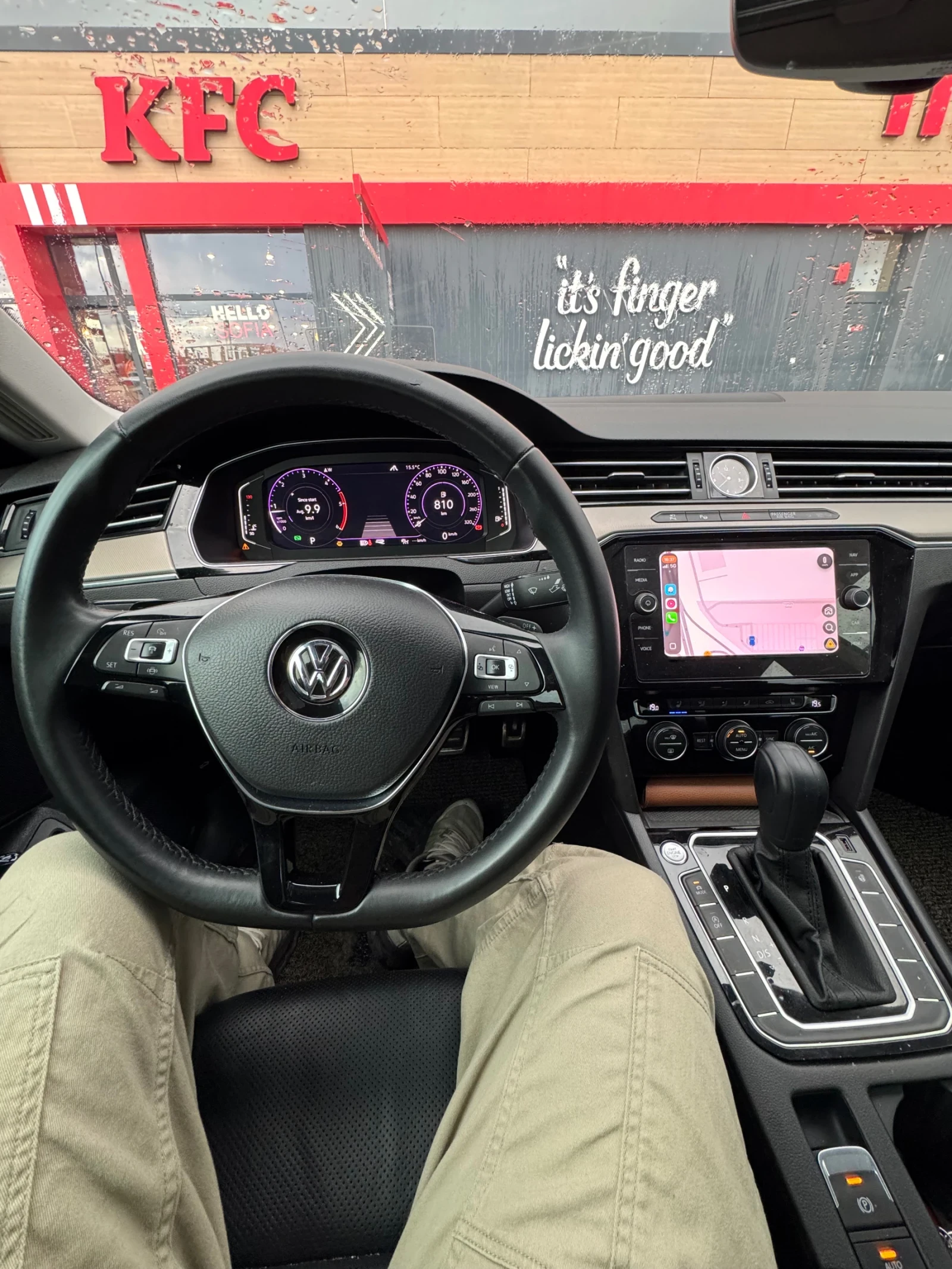 VW Arteon 2.0 TDI / Автомобила се намира в София , снимка 13 - Автомобили и джипове - 54224521