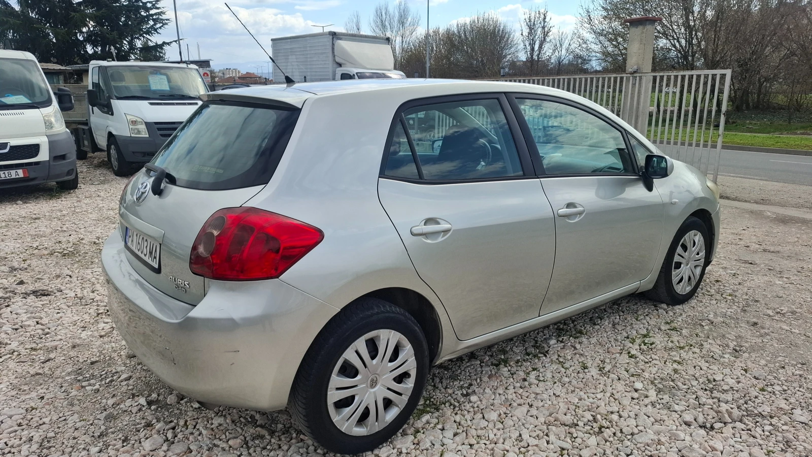 Toyota Auris 2.0 D4D | Mobile.bg � ����������� 4