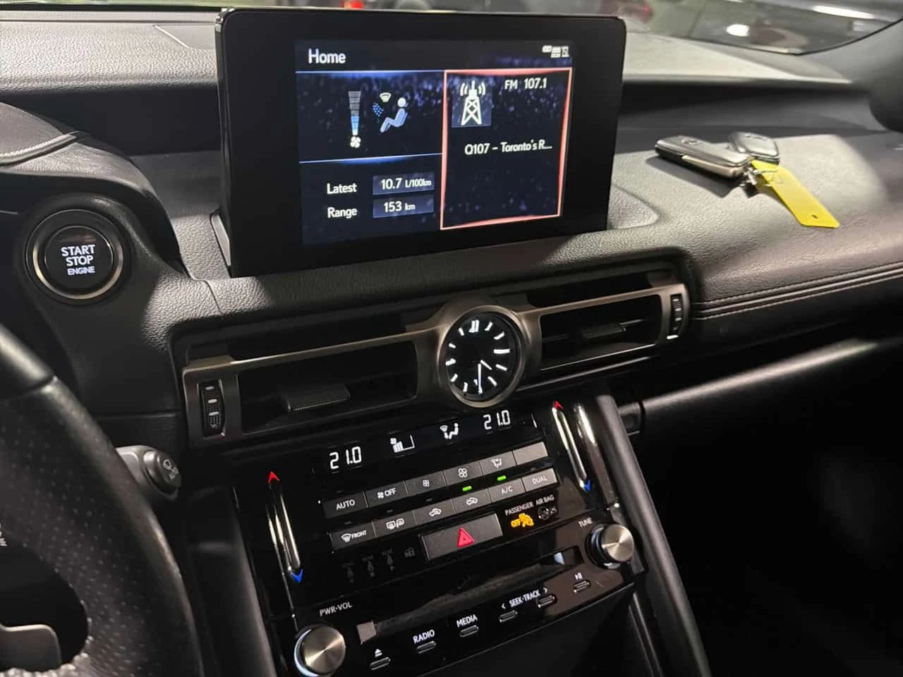 Lexus IS 300 F sport* DISTRONIC* ОБДУХВАНЕ* , снимка 9 - Автомобили и джипове - 53984048