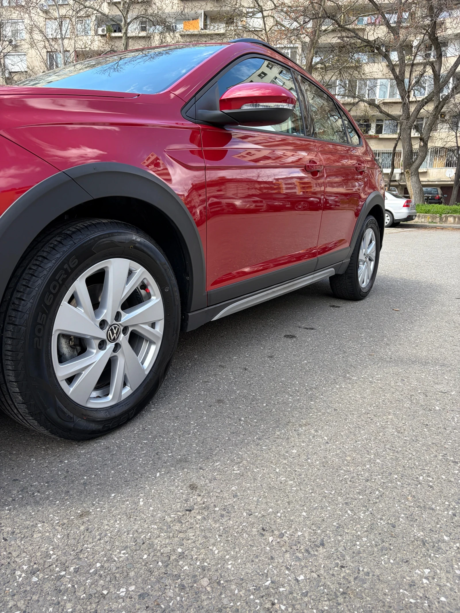 VW Taigo, снимка 16 - Автомобили и джипове - 54097762