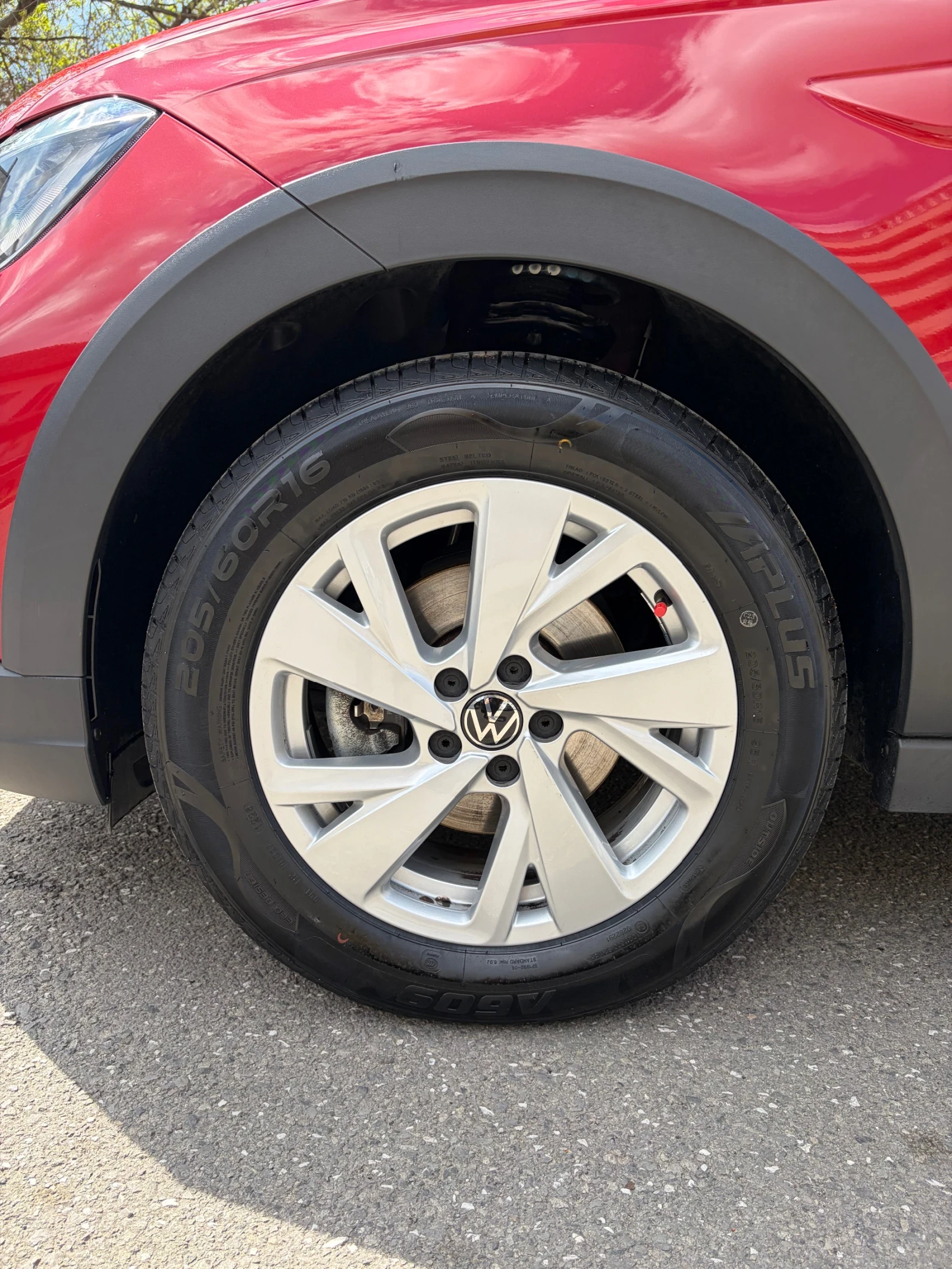 VW Taigo, снимка 4 - Автомобили и джипове - 54097762