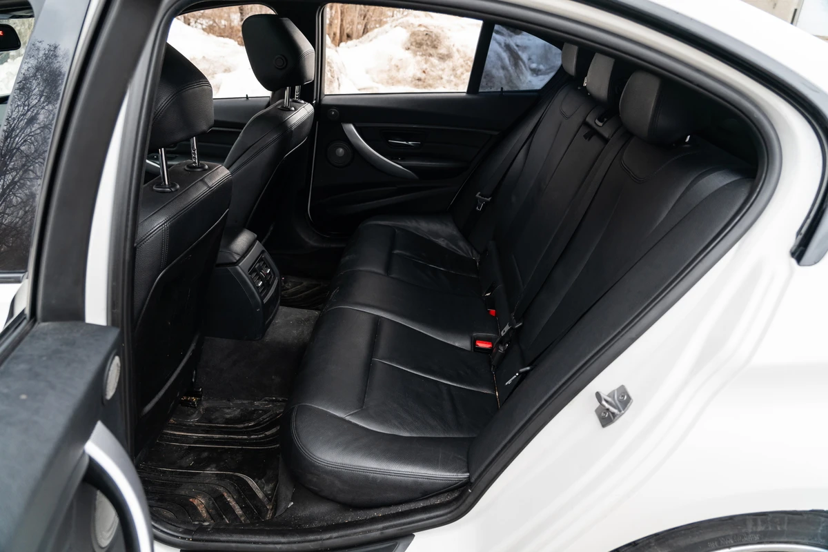 BMW 335 I / XDRIVE / M-PACK / HARMAN / ��������  | Mobile.bg � ����������� 15