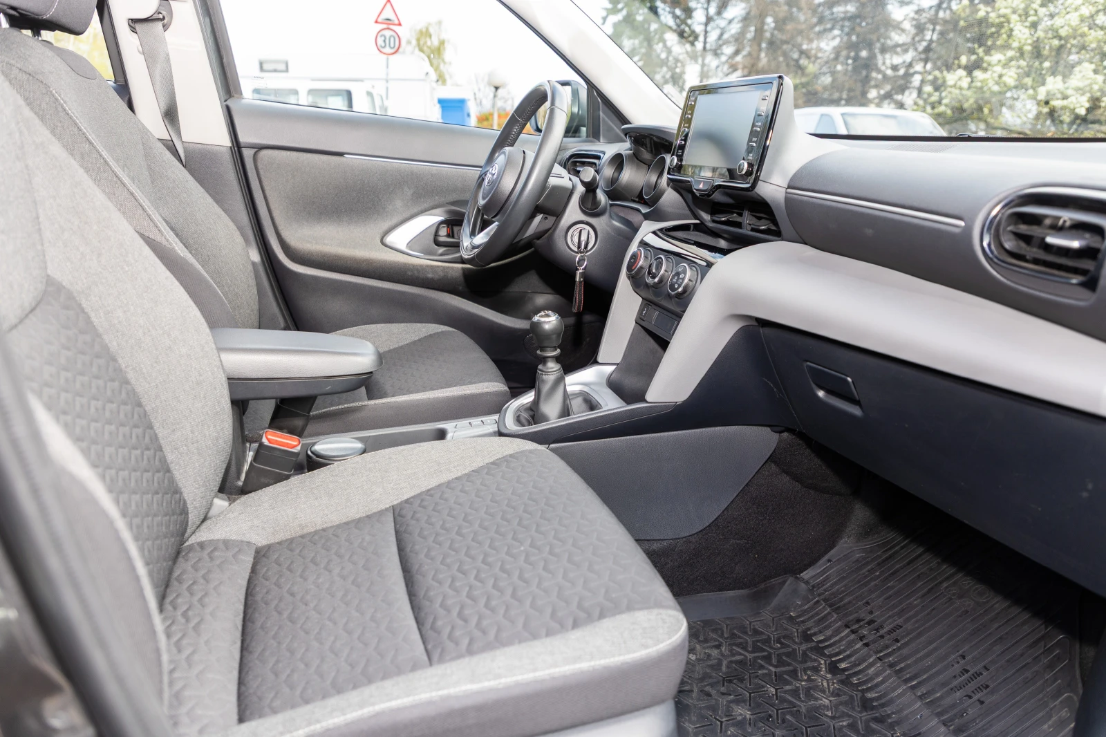 Toyota Yaris Cross �� ��� ���� � � ��������!!! | Mobile.bg � ����������� 10
