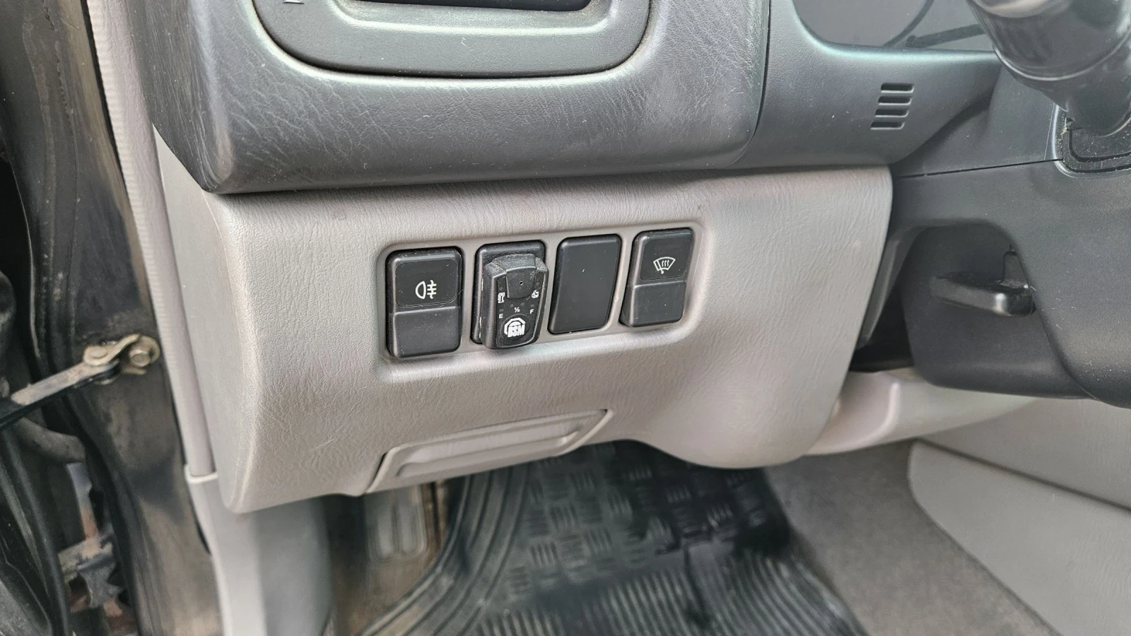 Subaru Forester, снимка 11 - Автомобили и джипове - 54396718