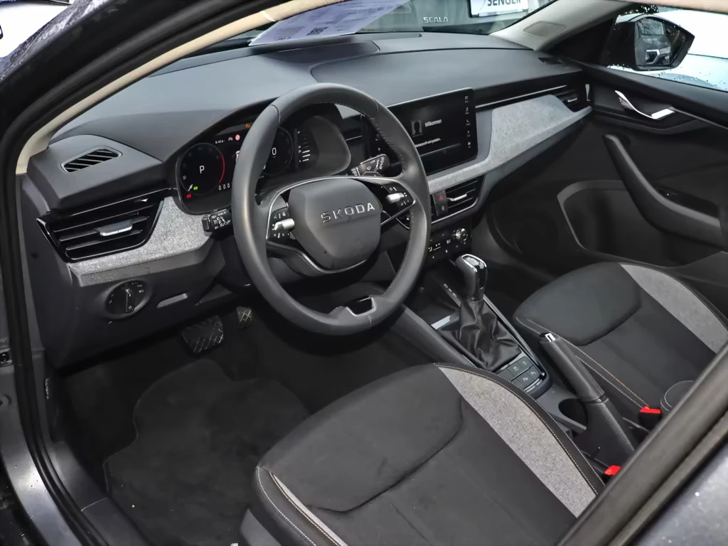 Skoda Scala 1.5TSI/150HP/TOUR/DSG/MATRIX/NAVI/CAM/210h, снимка 5 - Автомобили и джипове - 54424669