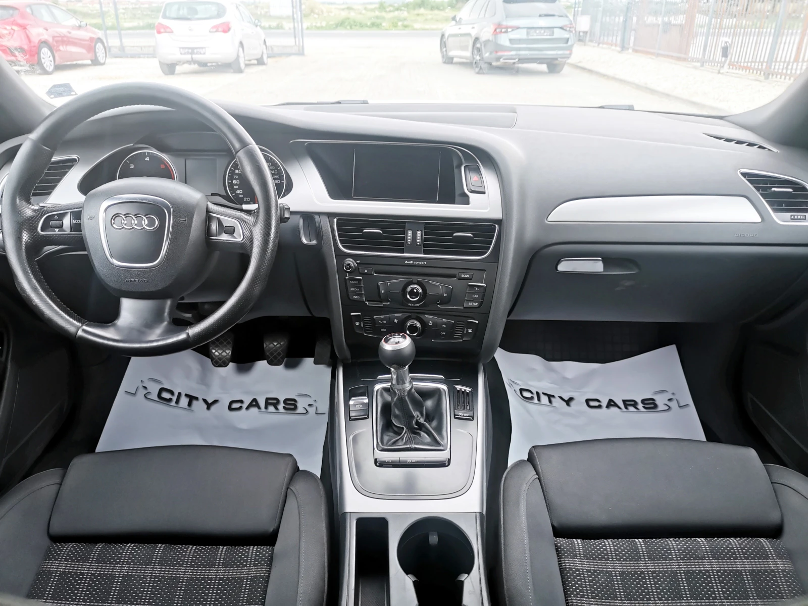 Audi A4 2.0 TDI, снимка 12 - Автомобили и джипове - 54745708