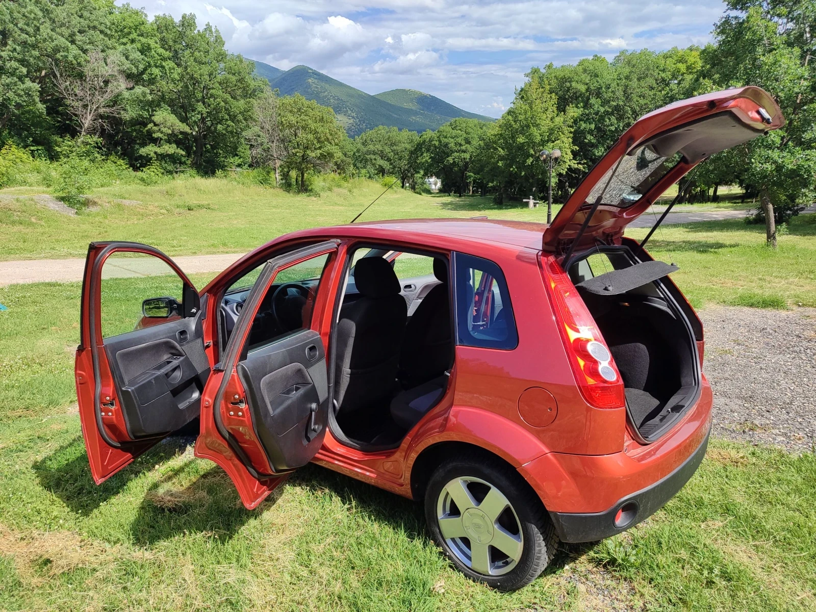 Ford Fiesta, снимка 13 - Автомобили и джипове - 54948261