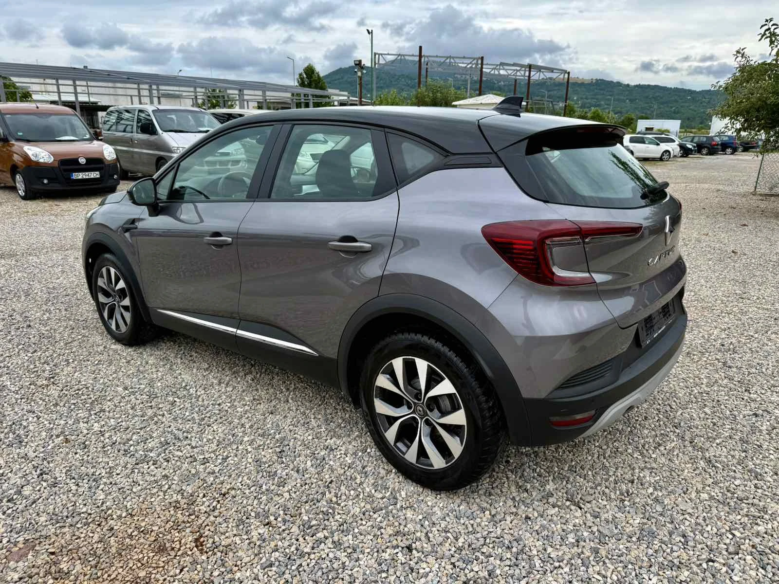 Renault Captur 1.5DCI EURO-6D ТОП, снимка 8 - Автомобили и джипове - 55141545