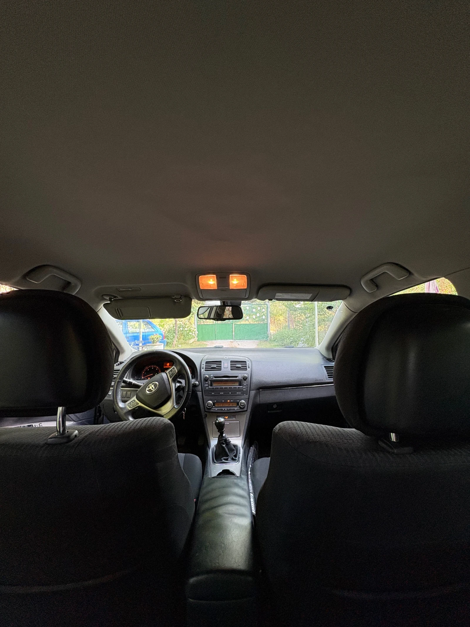 Toyota Avensis, снимка 8 - Автомобили и джипове - 55287577