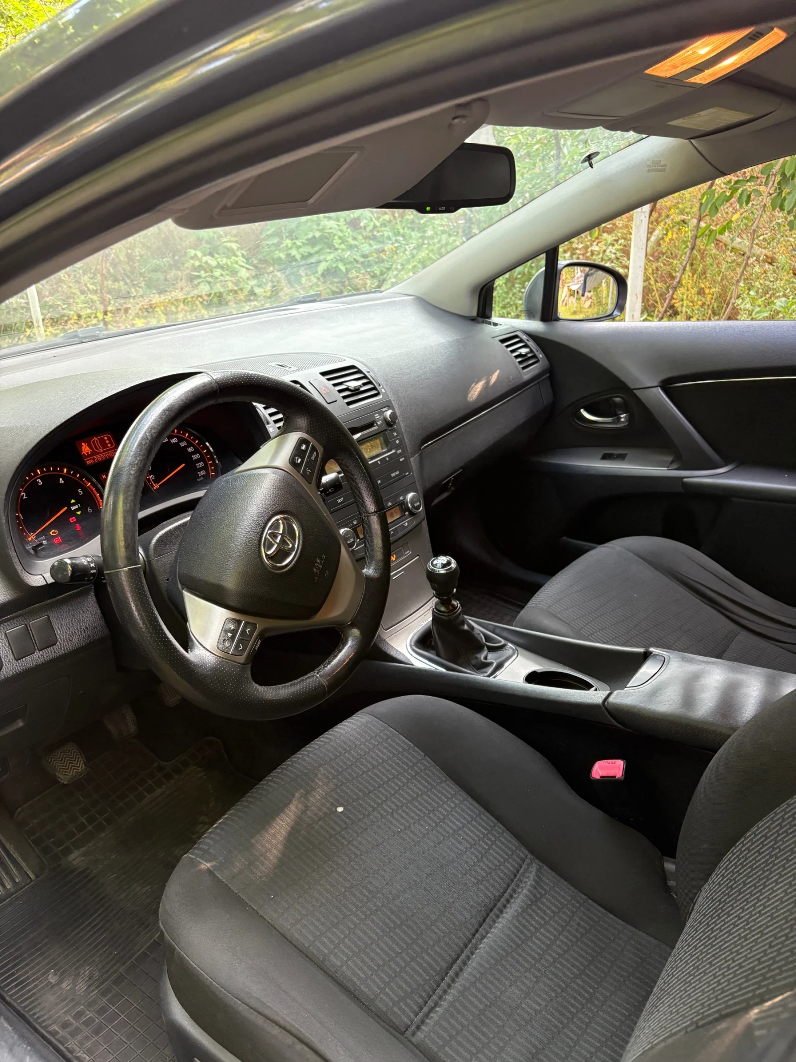 Toyota Avensis, снимка 9 - Автомобили и джипове - 55287577