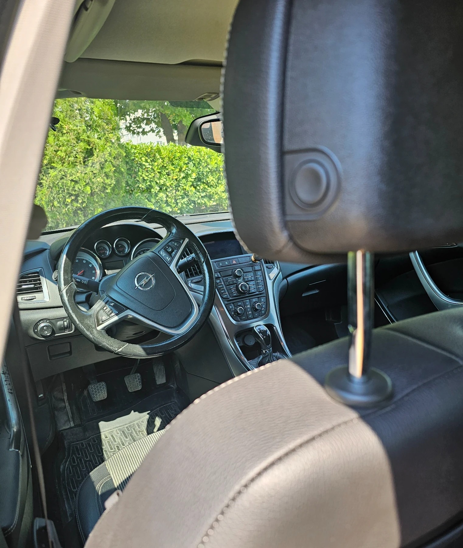 Opel Astra J 1.4 2010г. ГАЗ(вписана), снимка 7 - Автомобили и джипове - 55618719
